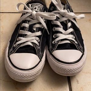 Black converse